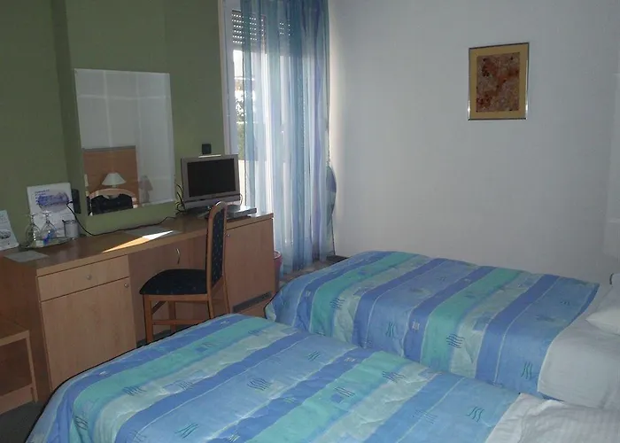 Ξενοδοχείο Hotel More Σπλιτ