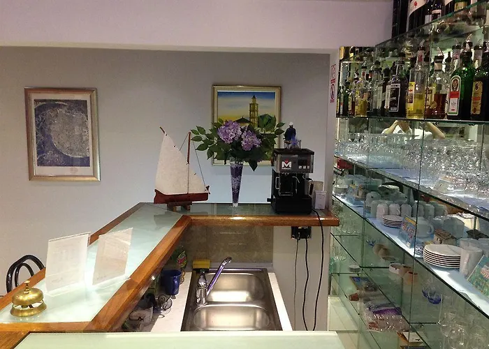 Ξενοδοχείο Hotel More 3*