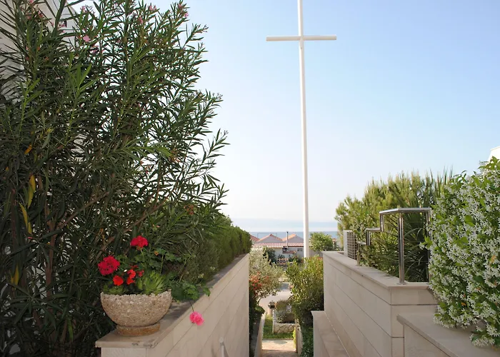 Ξενοδοχείο Hotel More 3*