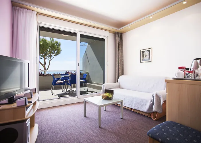 Hotel More ホテル