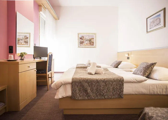 Ξενοδοχείο Hotel More Σπλιτ