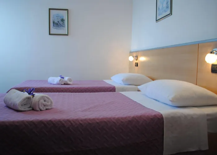 Ξενοδοχείο Hotel More Σπλιτ