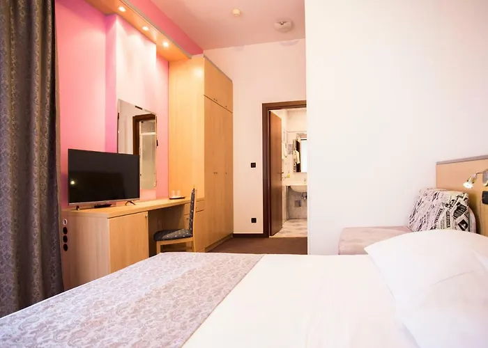 Ξενοδοχείο Hotel More 3*