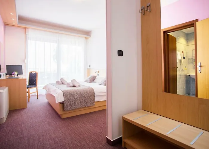 ホテル Hotel More