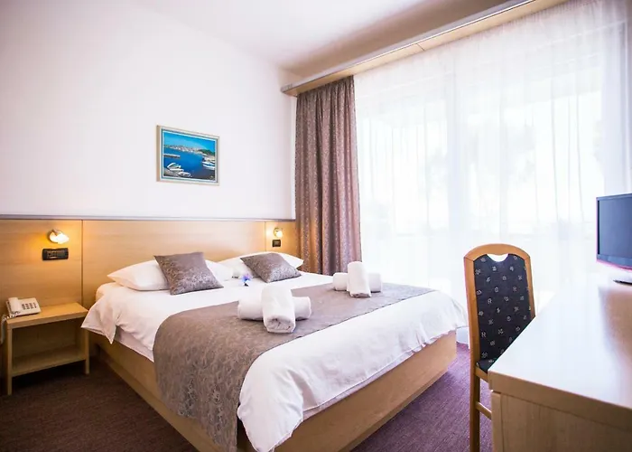 Ξενοδοχείο Hotel More