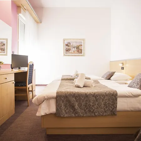 ホテル Hotel More スプリト