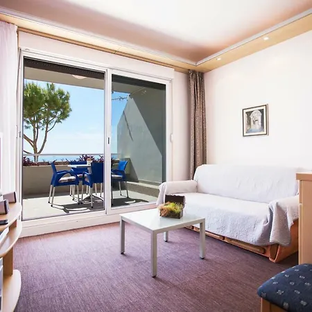 Hotel More Hotel 3*