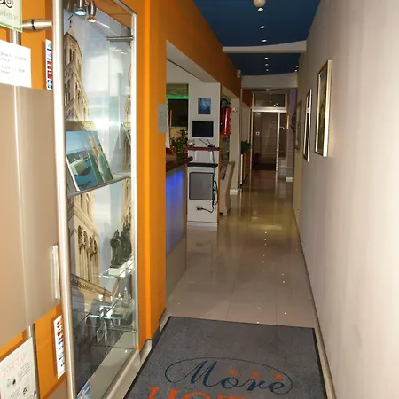 Hotel More 3* Сплит