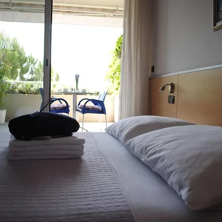 Hotel More 3* Split